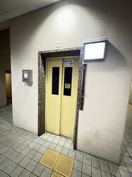 アミング潮江イーストA参棟の物件外観写真